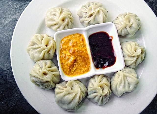 chicken momo's